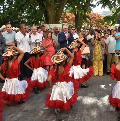 Participa presidente Díaz-Canel en celebraciones del 330 Aniversario de la ciudad de Santa Clara