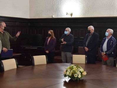 Entrega Primer Ministro informe de su rendición de cuenta ante la Asamblea Nacional del Poder Popular