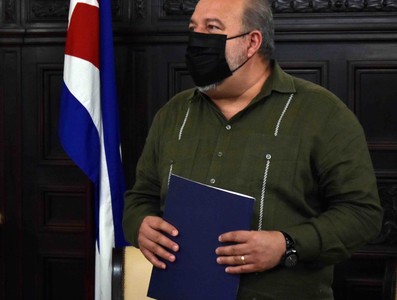 Entrega Primer Ministro informe de su rendición de cuenta ante la Asamblea Nacional del Poder Popular