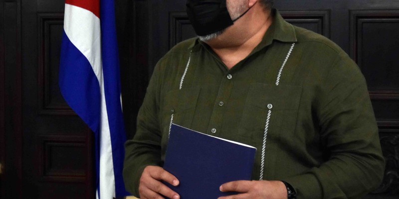 Entrega Primer Ministro informe de su rendición de cuenta ante la Asamblea Nacional del Poder Popular