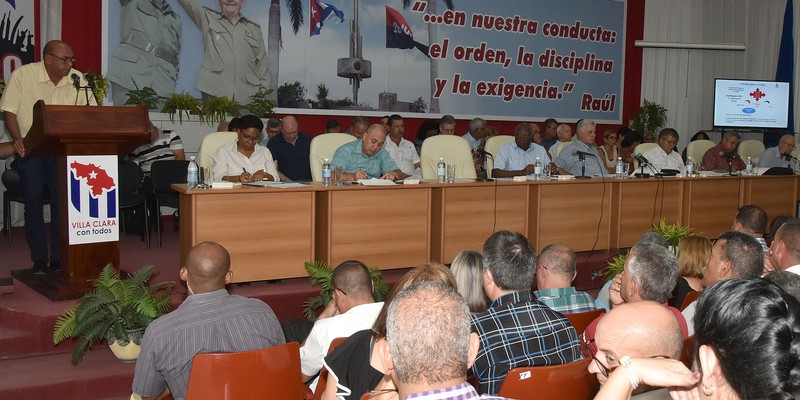 Segunda visita gubernamental a Villa Clara